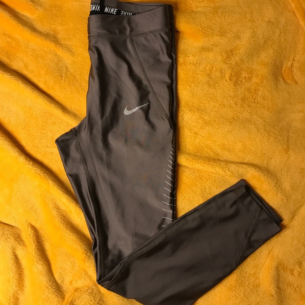 Nike workout leggings